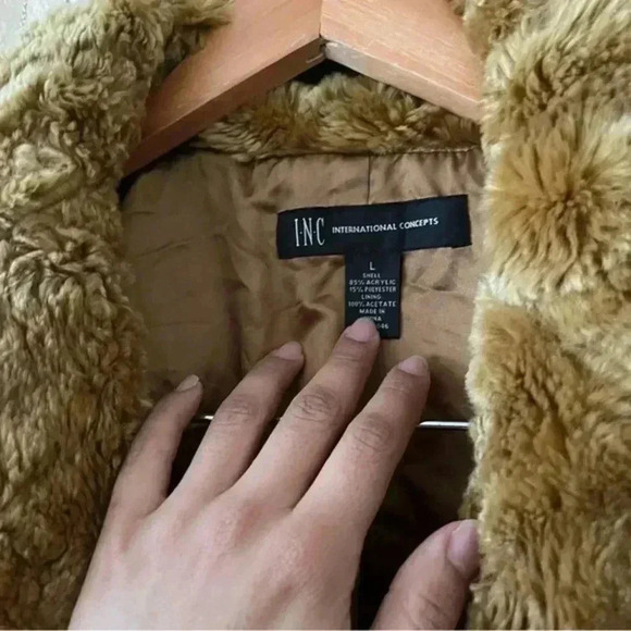 Inc international furry teddy coat Sz large - Picture 2 of 3